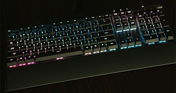 海盗船键盘k70驱动