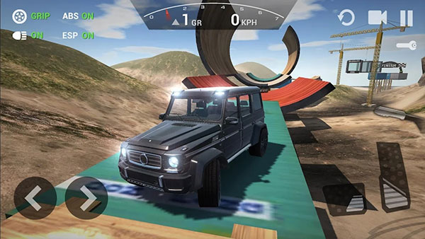 终极越野模拟器手机版(Ultimate Offroad Simulator)